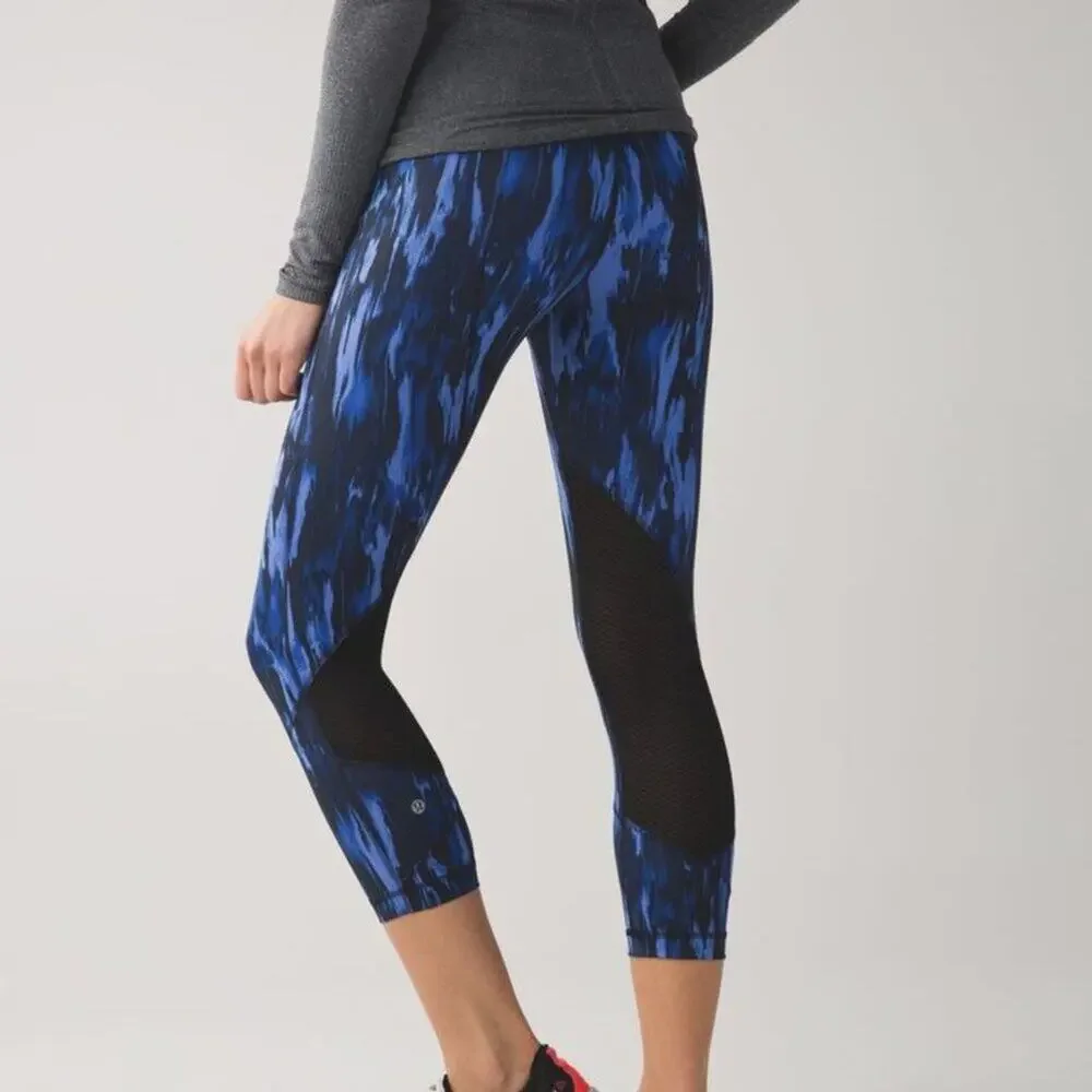 Lululemon Pace Rival Crop *Full-On Luxtreme Painted Animal Sprinkler Black
